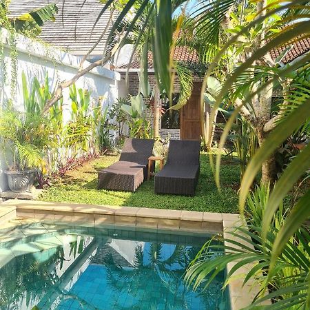 Ostello The Jungle House Canggu Esterno foto